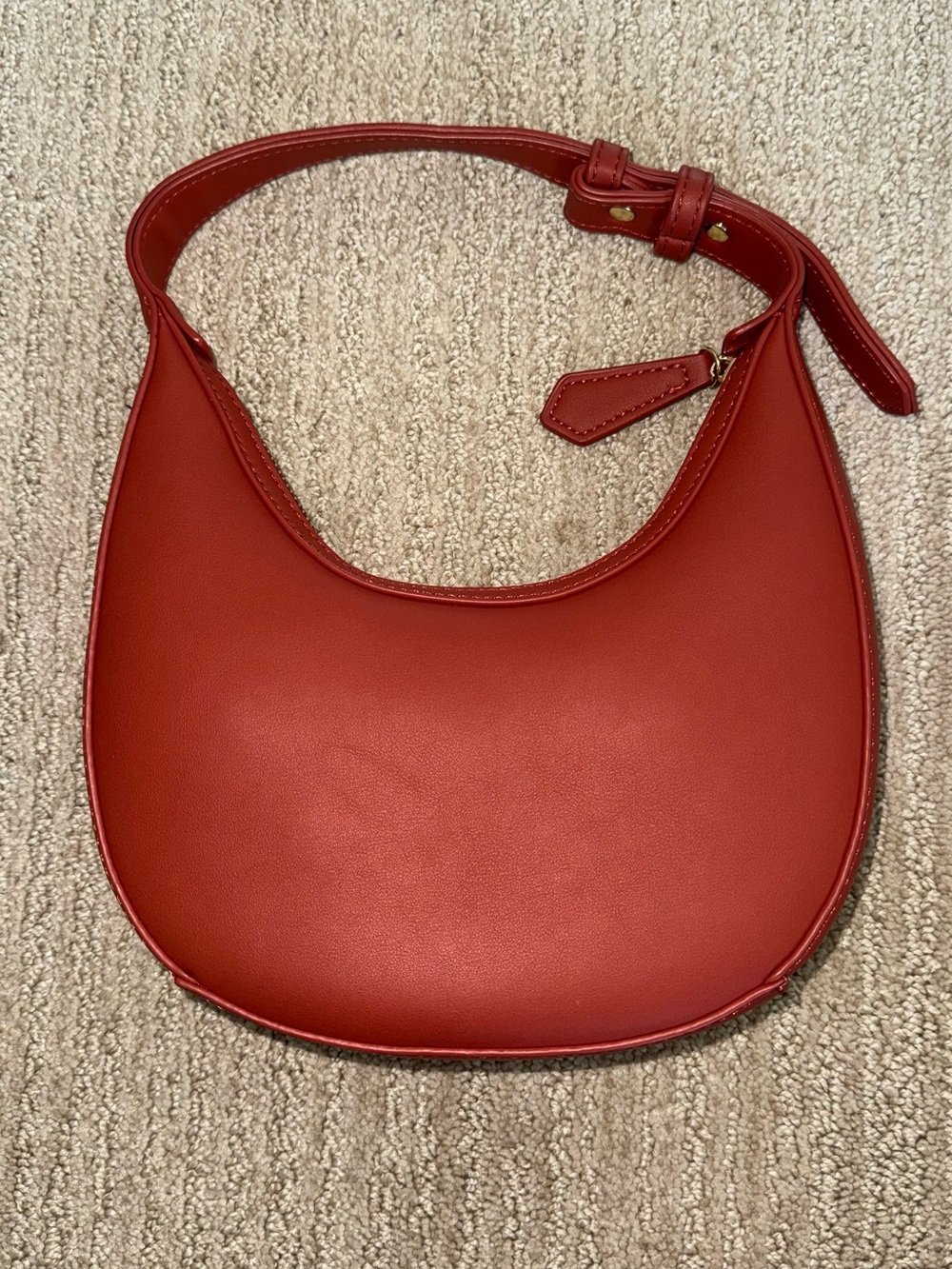 Meshki Alayna Curved Shoulder Handbag Sleek Sculpture Crescent-Shaped Spice Red - Picture 4 of 9